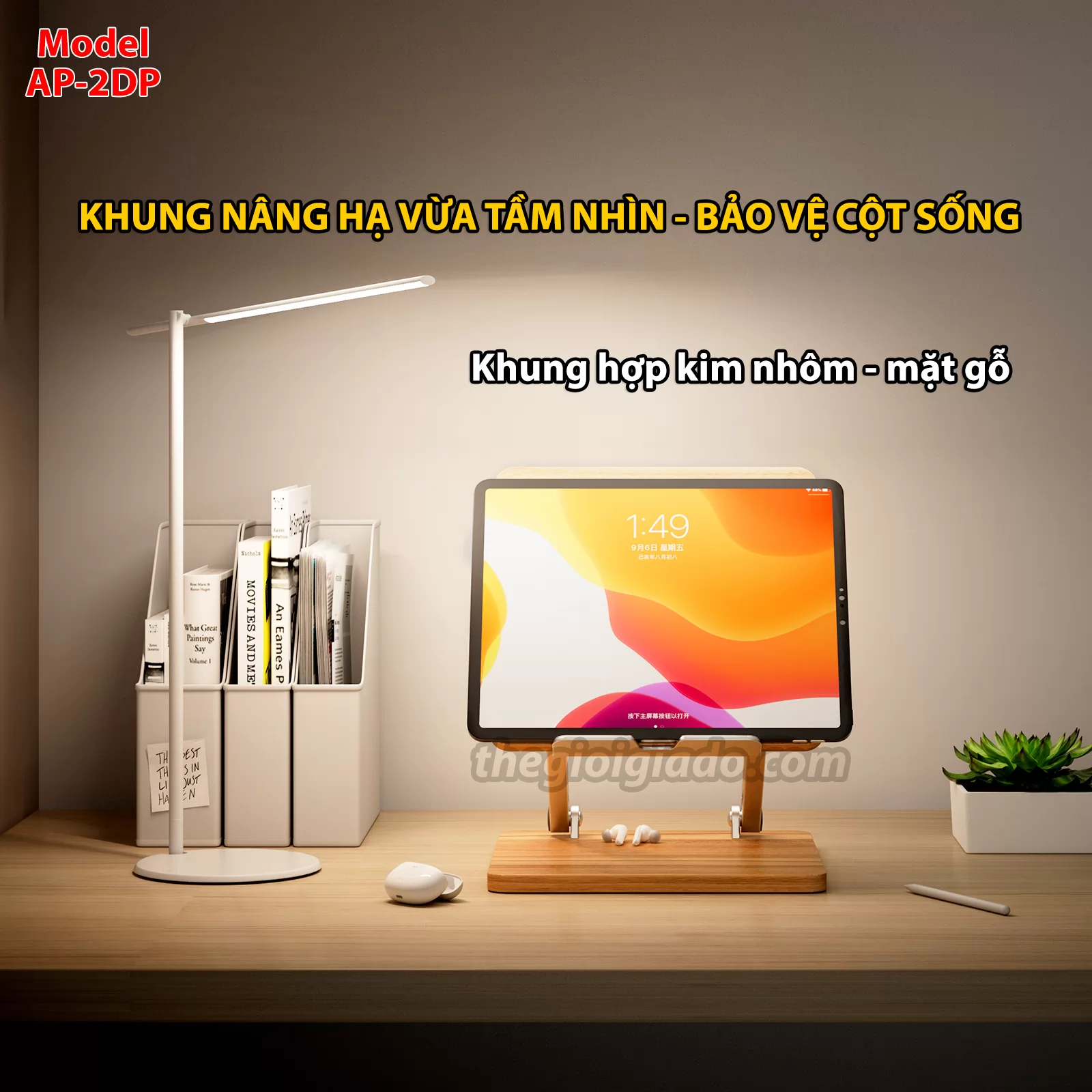 Giá đỡ tablet cỡ lớn trên bàn làm việc
